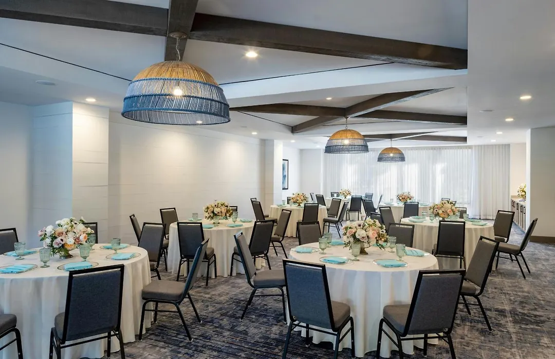 Delta Hotels By Marriott Jacksonville Deerwood-1
